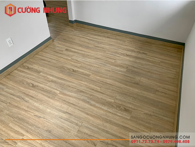 Bàn giao công trình sàn gỗ công nghiệp Việt Nam Kosmos Kb1881